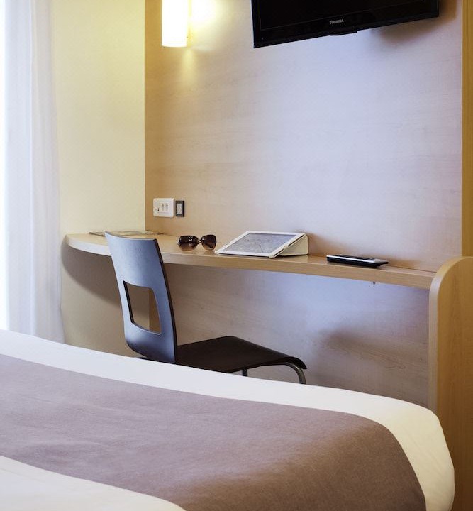 Photo of Bedroom in Bercy