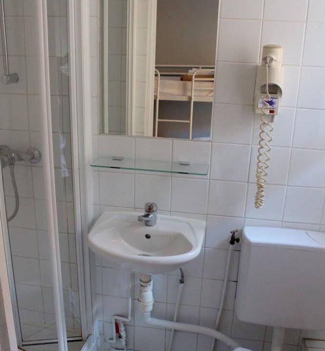 Photo of Bathroom in Saint-Lambert