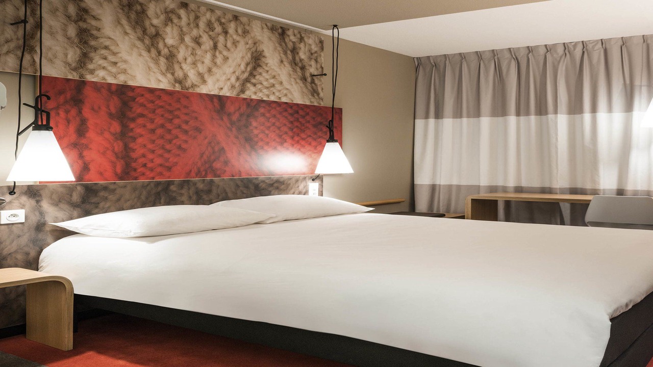 Photo of Bedroom in La Courneuve