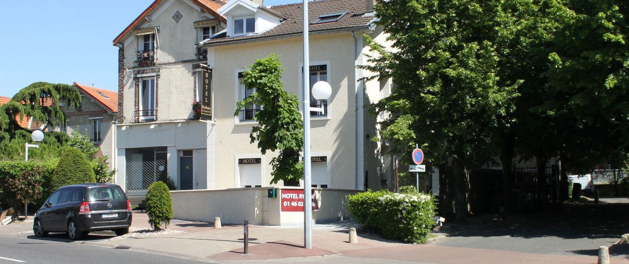Photo of Buildings in Saint-Cloud