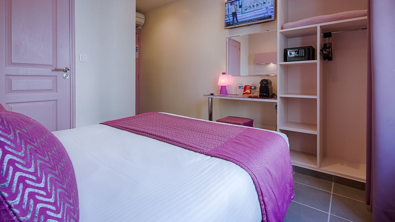 Photo of Bedroom in Bercy