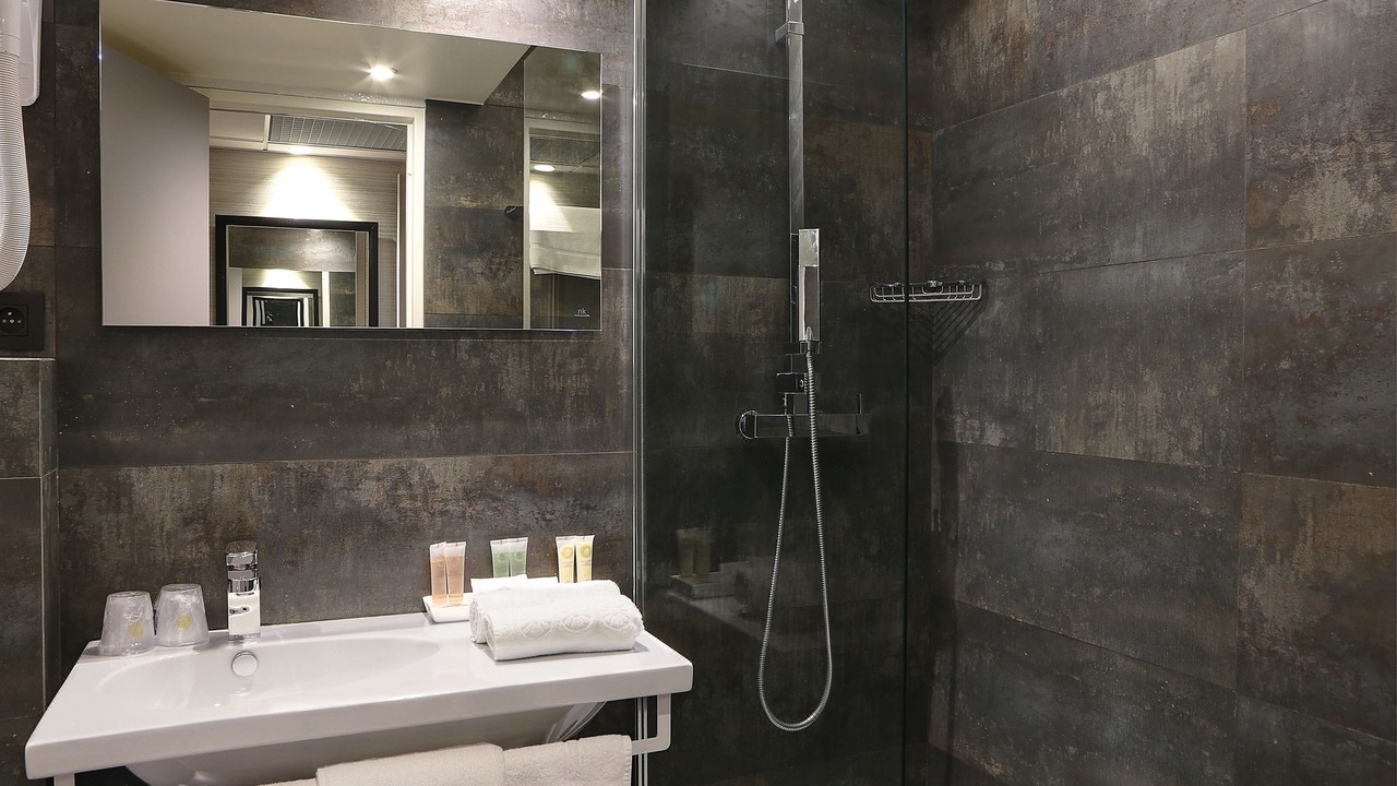 Photo of Bathroom in Bel-Air Nord