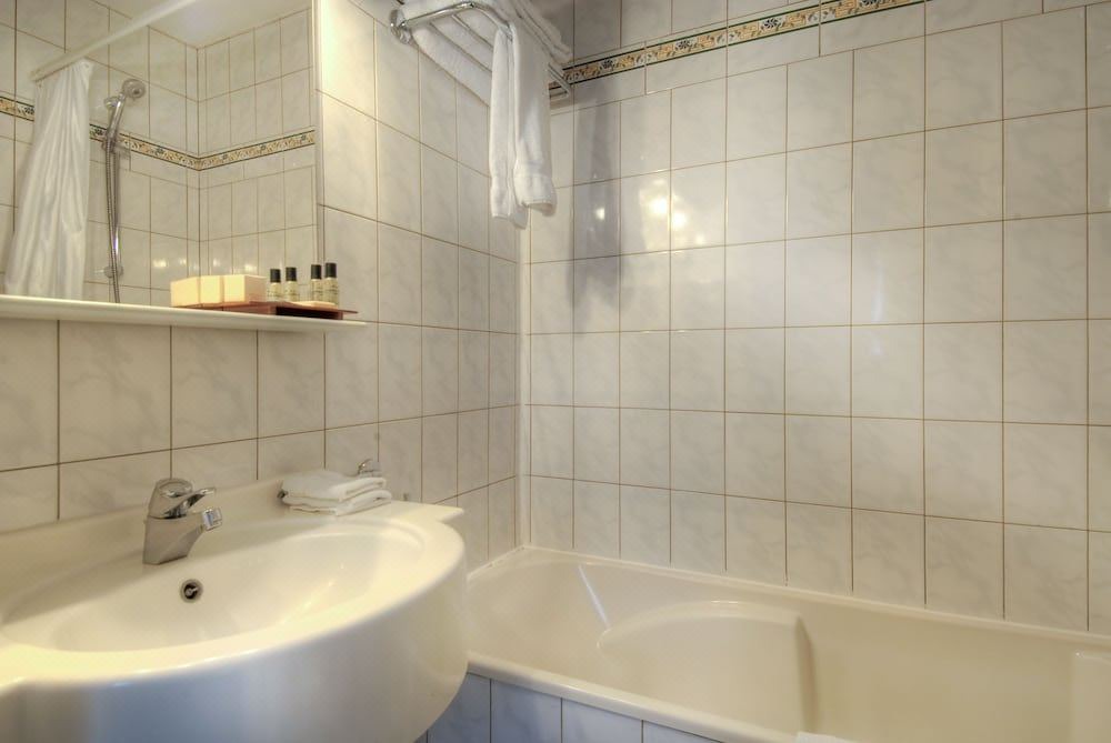 Photo of Bathroom in 9th Arrondissement
