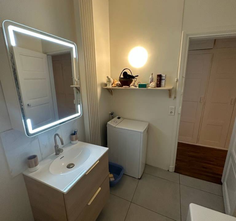 Photo of Bathroom in 16th Arrondissement
