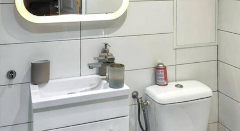 Photo of Bathroom in Les Pavillons-sous-Bois