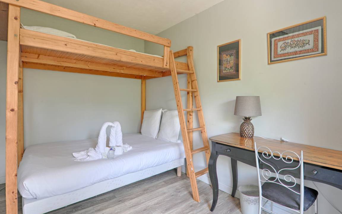 Photo of Bedroom in L'Hay-les-Roses