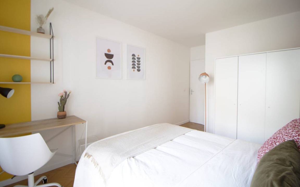 Photo of Bedroom in Saint-Denis