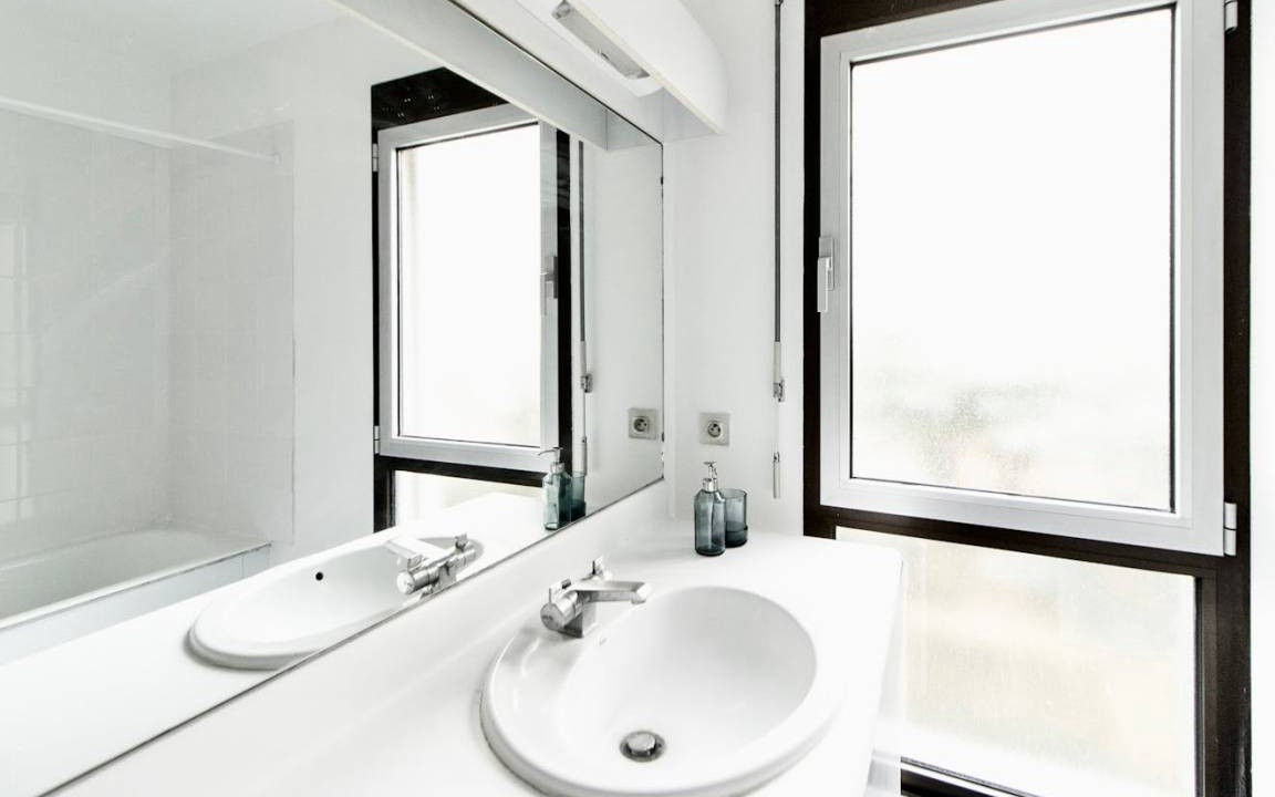 Photo of Bathroom in Puteaux