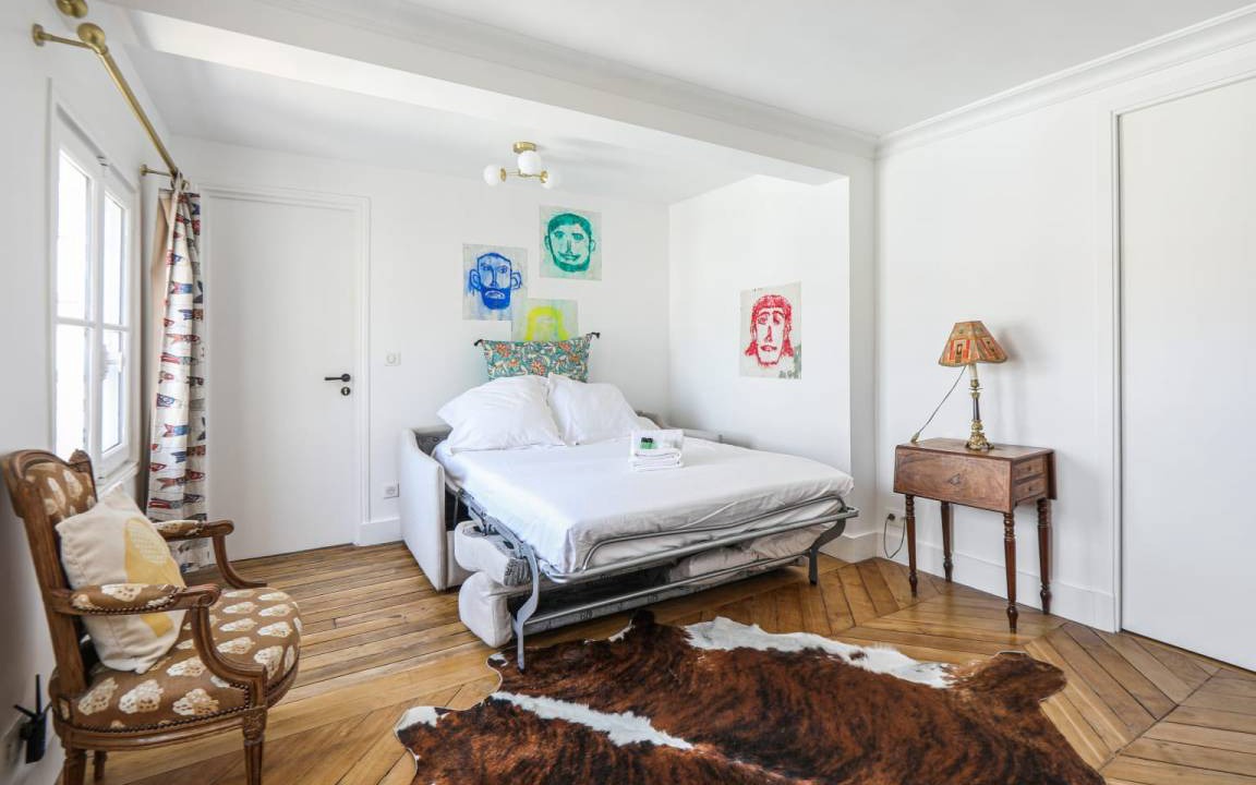 Photo of Bedroom in 10th Arrondissement