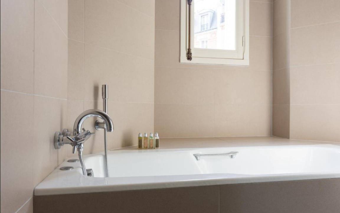 Photo of Bathroom in 16th Arrondissement