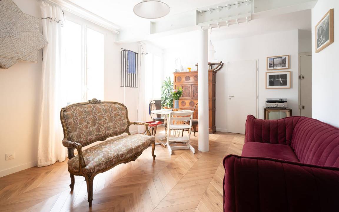 Photo of Livingroom in Quartier de la Folie-Mericourt