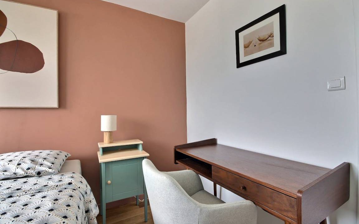 Photo of Bedroom in Combat