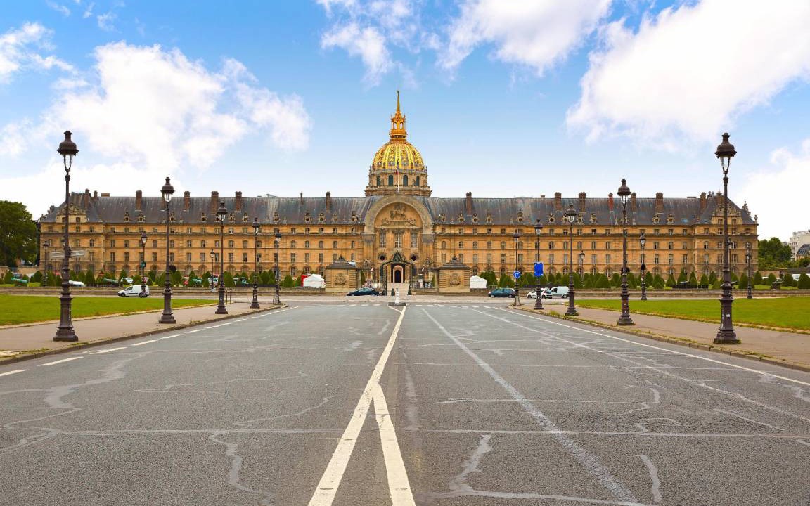 Photo of Others in Quartier de l'Ecole-Militaire