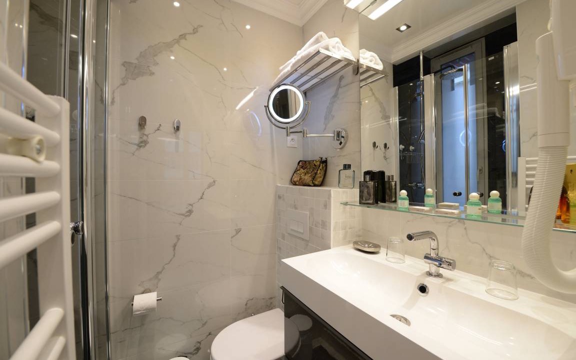 Photo of Bathroom in Bel-Air Nord