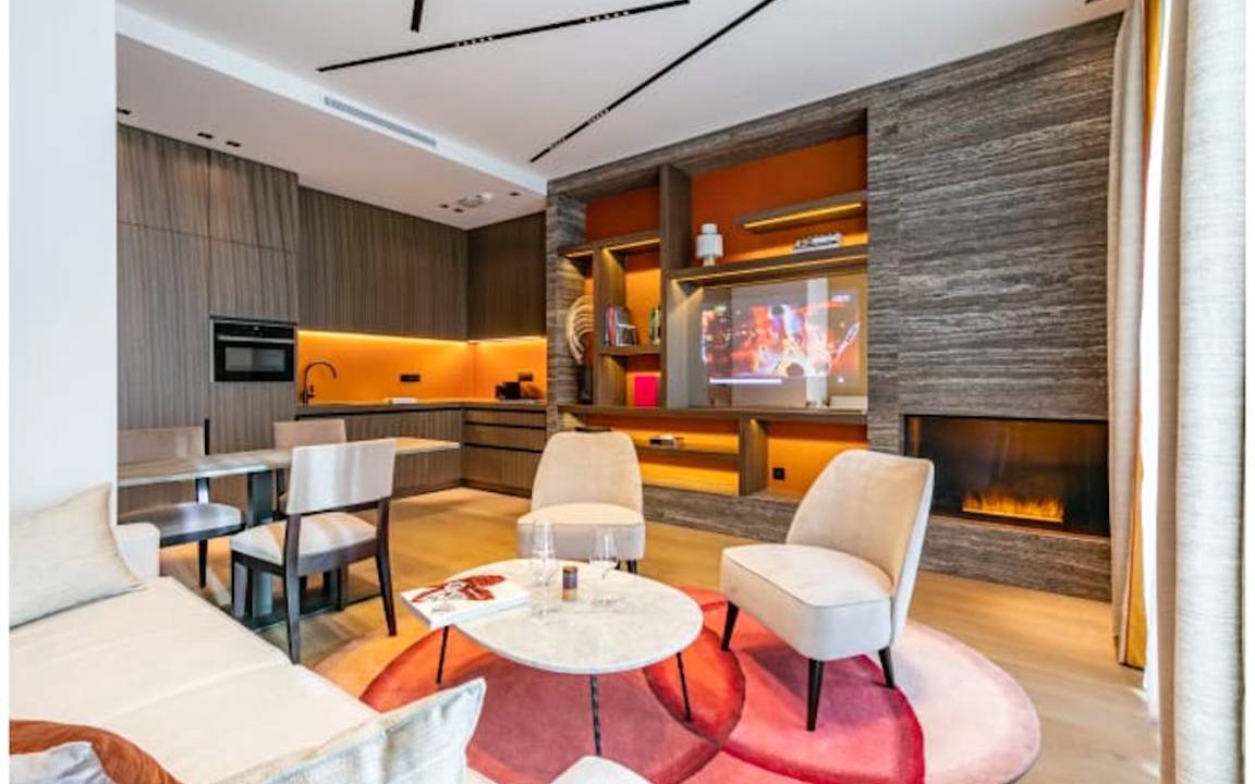 Photo of Livingroom in Chaillot
