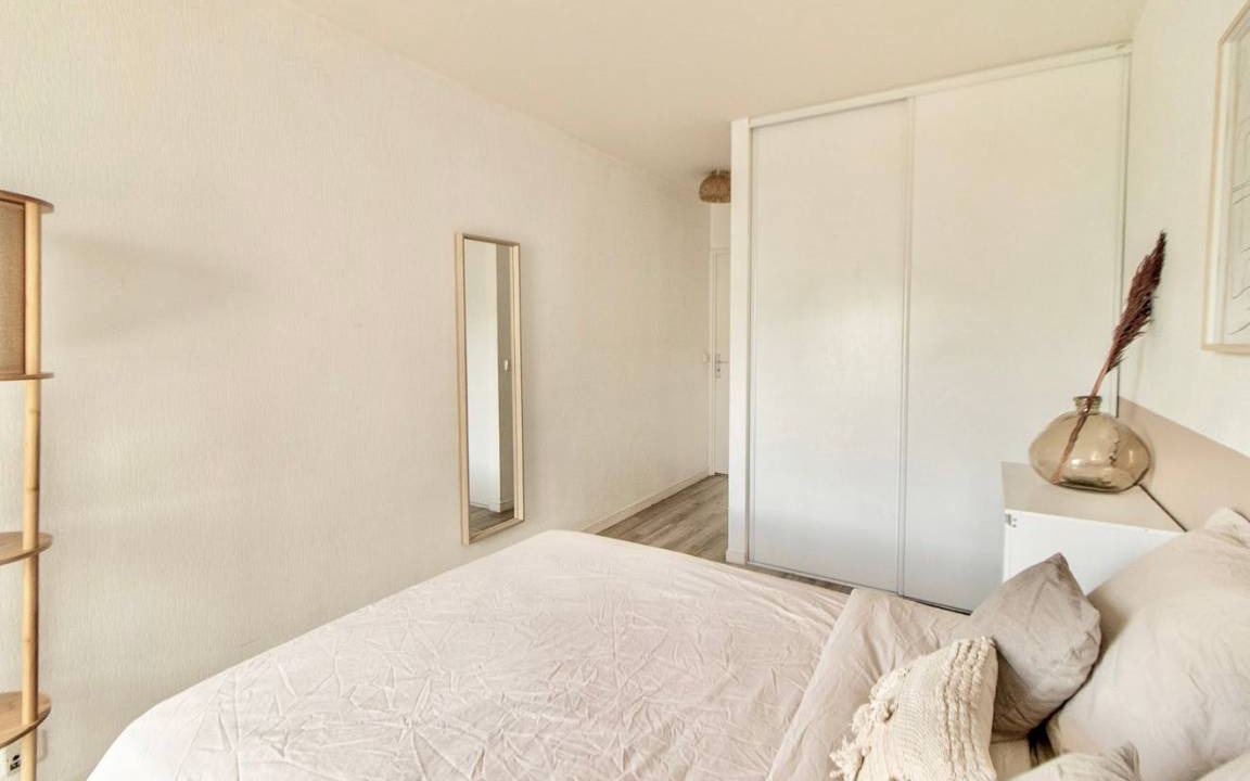 Photo of Bedroom in Puteaux