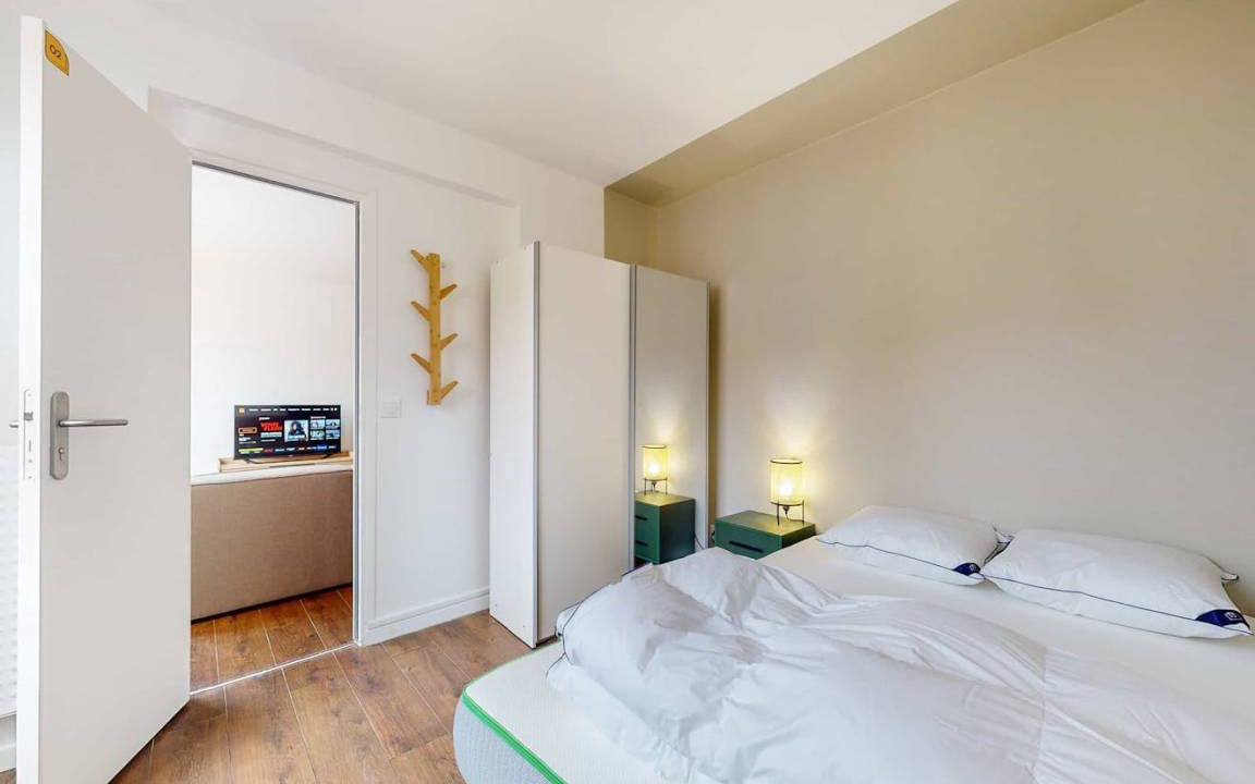 Photo of Bedroom in Asnieres-sur-Seine