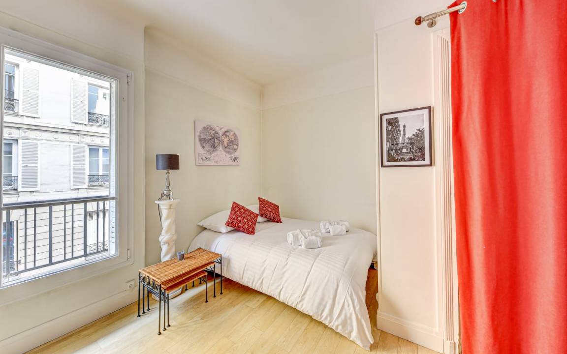 Photo of Bedroom in 15th Arrondissement