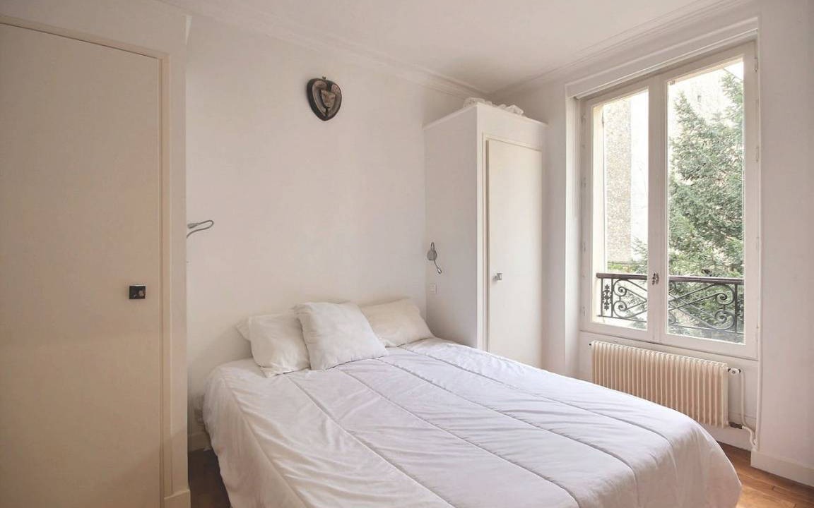 Photo of Bedroom in Passy