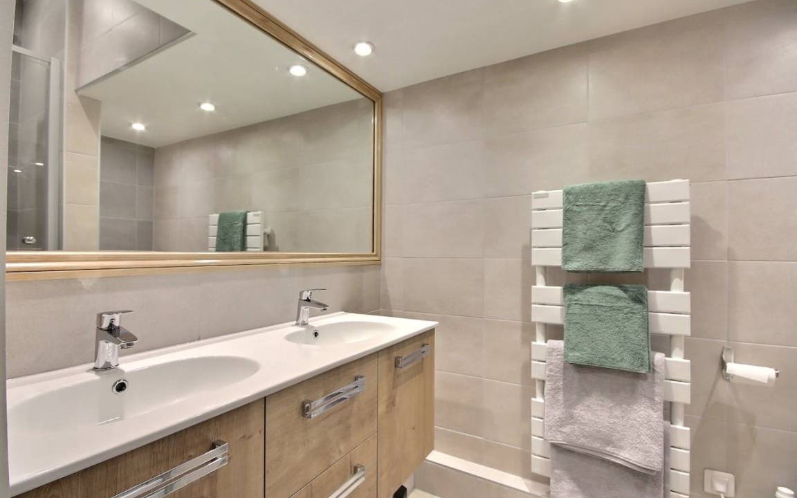 Photo of Bathroom in 16th Arrondissement