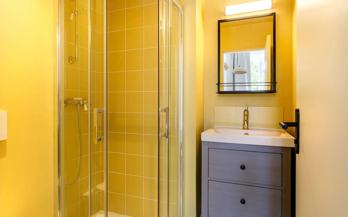Photo of Bathroom in Asnieres-sur-Seine