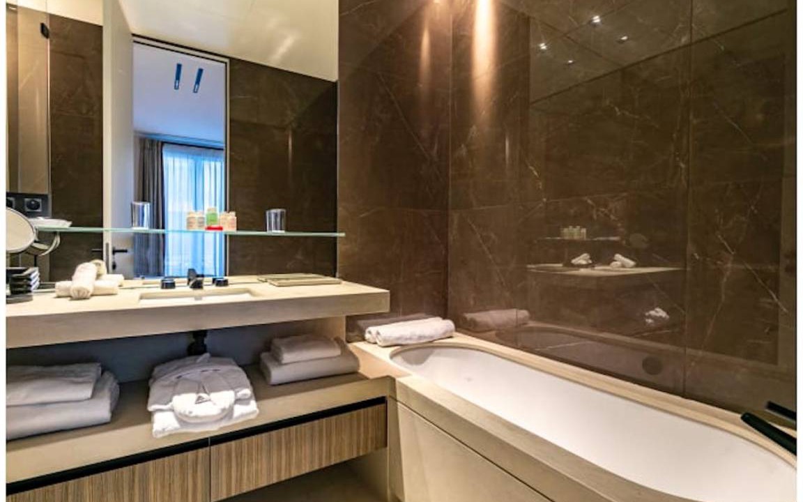 Photo of Bathroom in Chaillot