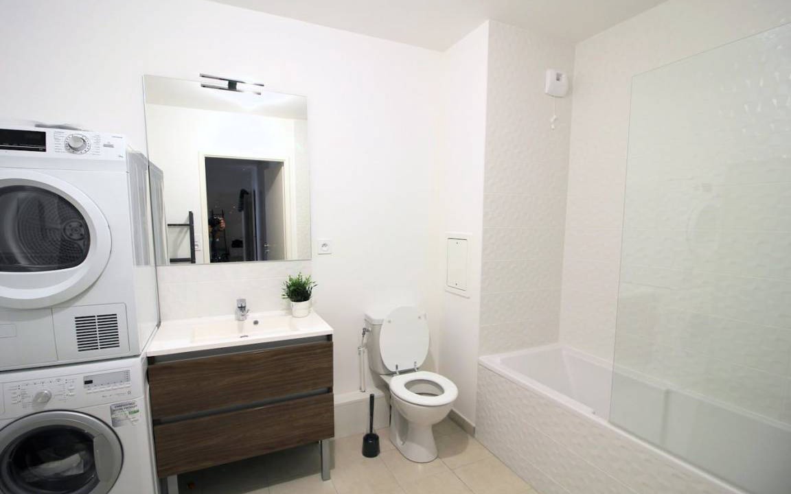 Photo of Bathroom in Clichy