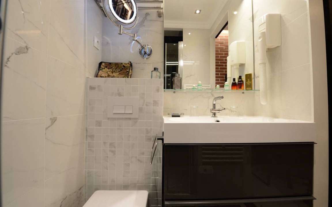 Photo of Bathroom in Bel-Air Nord