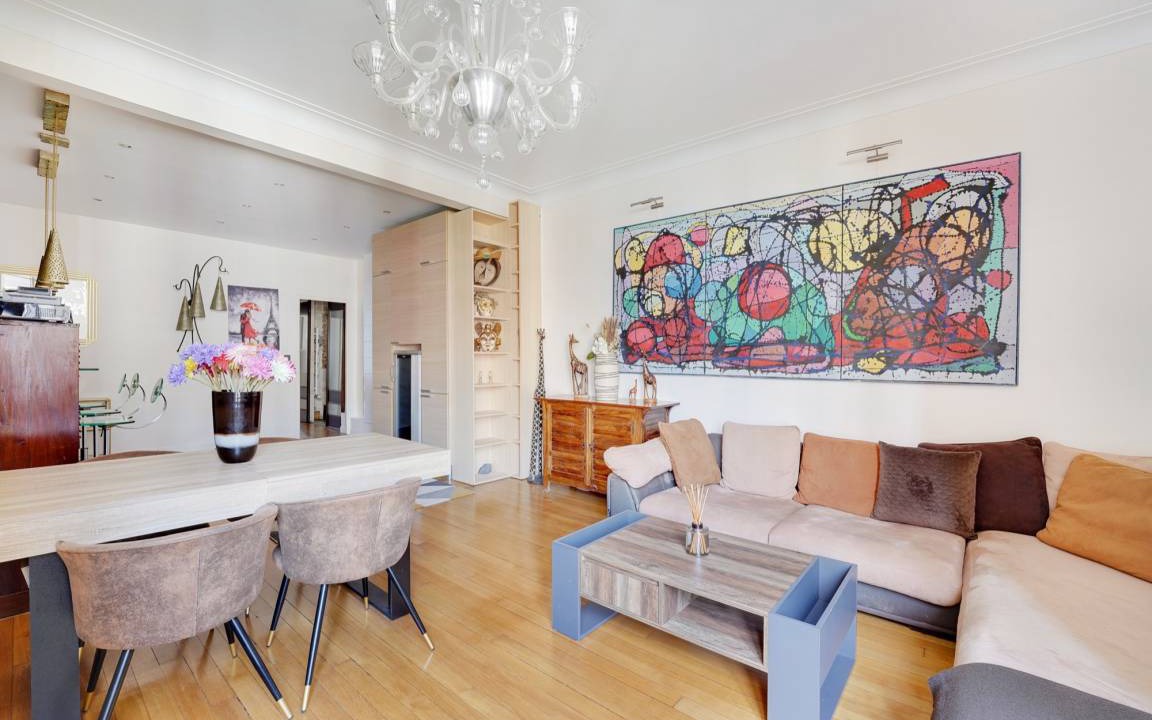 Photo of Livingroom in Neuilly-sur-Seine