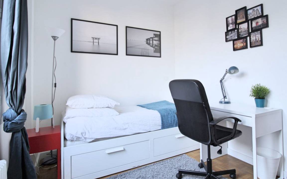 Photo of Bedroom in Chaillot