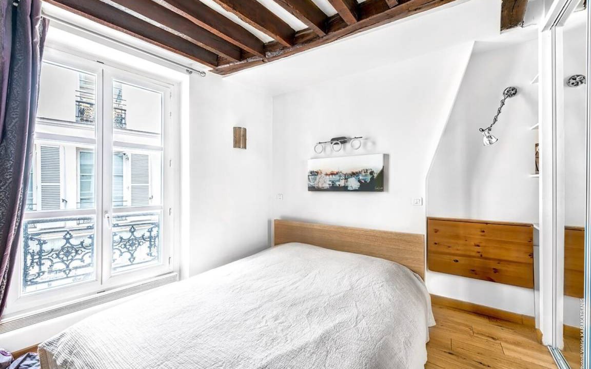 Photo of Bedroom in Marais