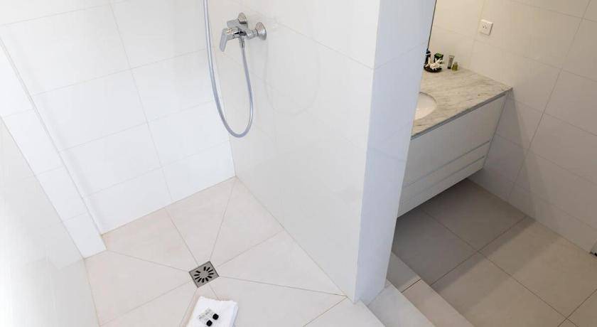 Photo of Bathroom in Quartier de la Place-Vendome
