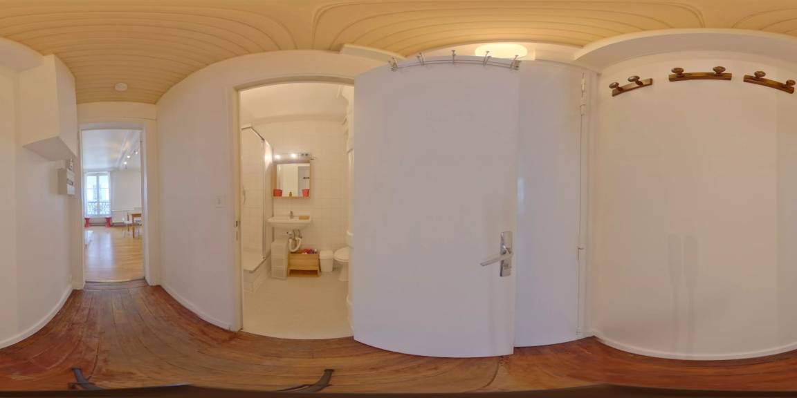 Photo of Bathroom in Quartier de la Folie-Mericourt