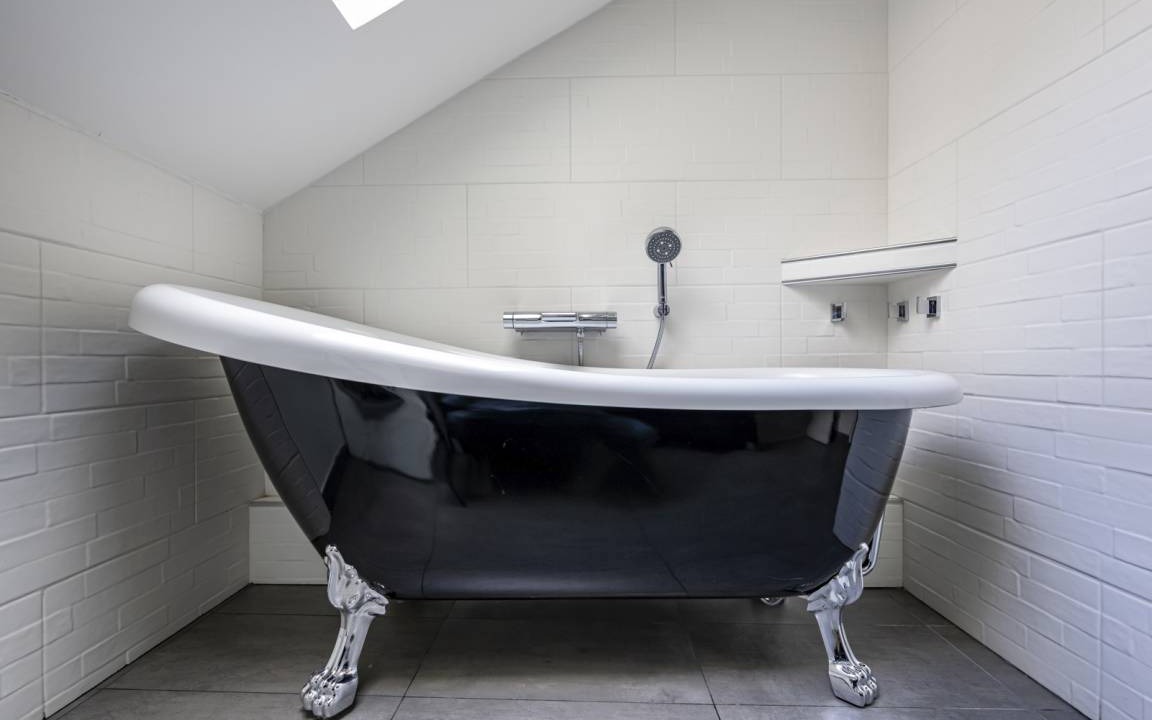 Photo of Bathroom in Saint-Fargeau