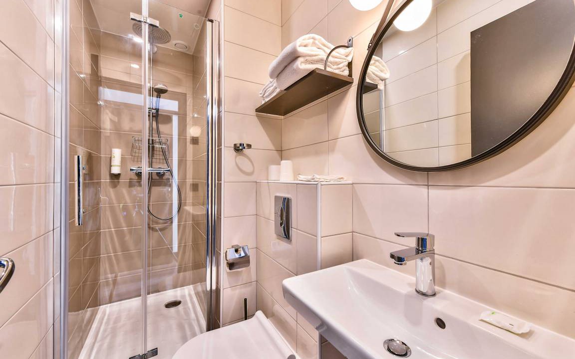Photo of Bathroom in Asnieres-sur-Seine