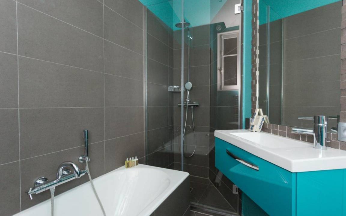 Photo of Bathroom in 16th Arrondissement