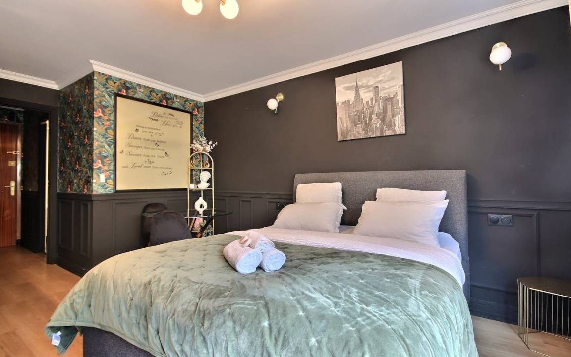 Photo of Bedroom in Faubourg-du-Roule