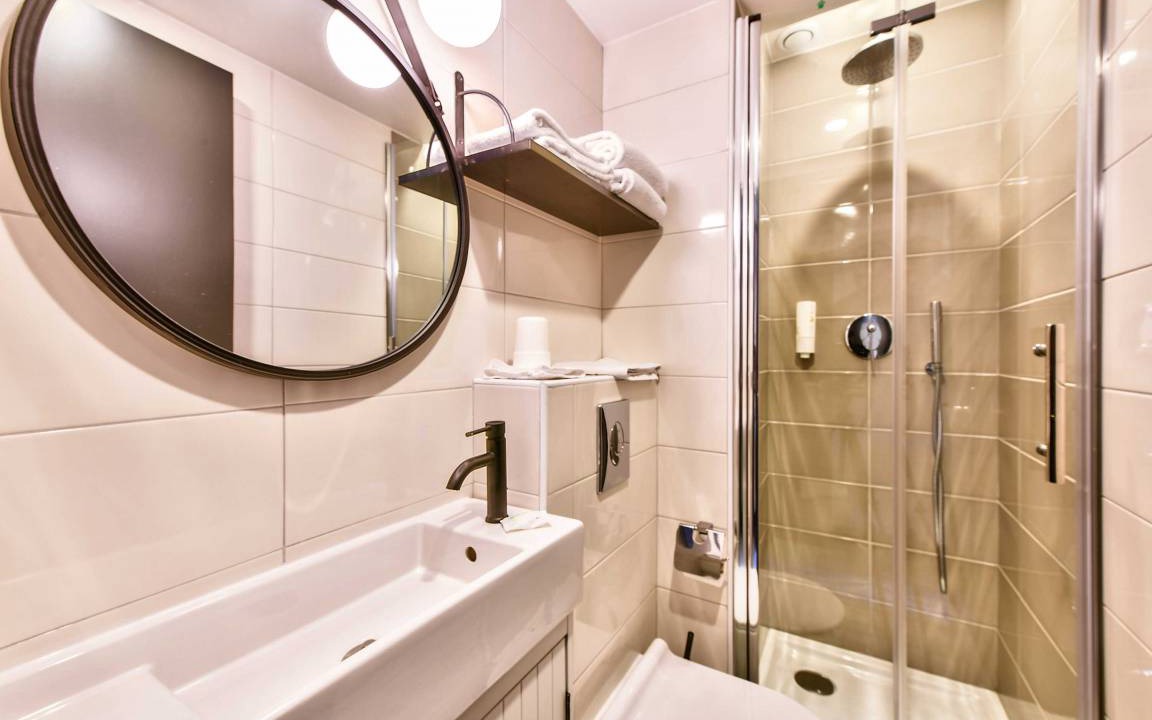 Photo of Bathroom in Asnieres-sur-Seine