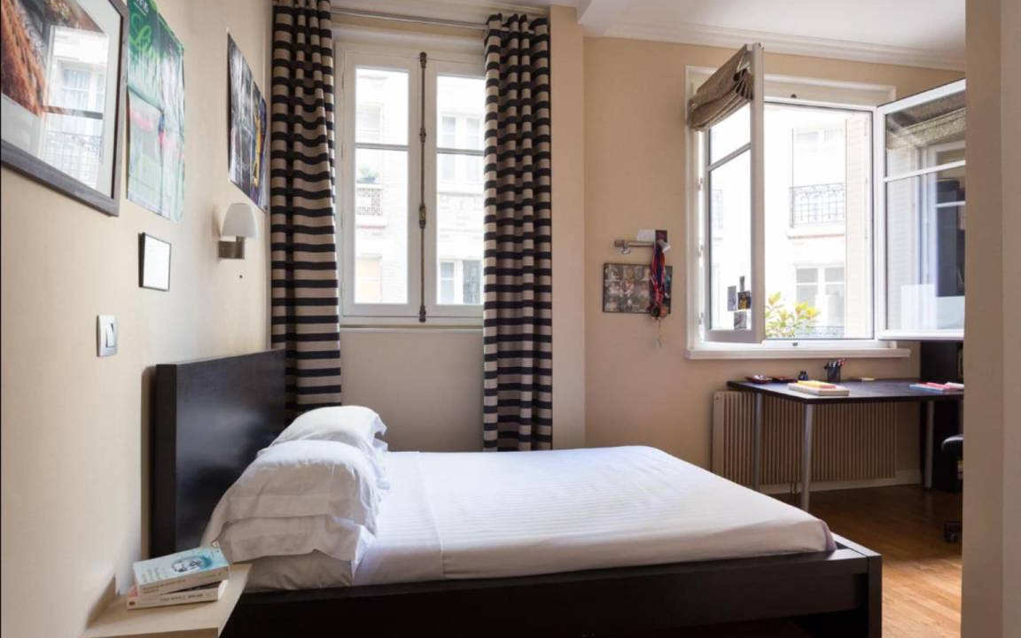 Photo of Bedroom in 16th Arrondissement