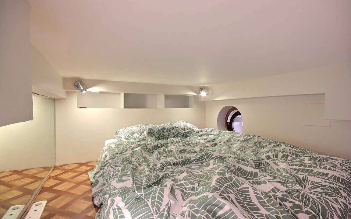 Photo of Bedroom in 16th Arrondissement