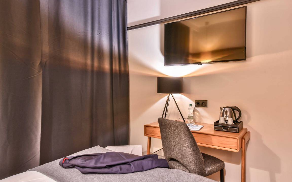 Photo of Bedroom in Asnieres-sur-Seine