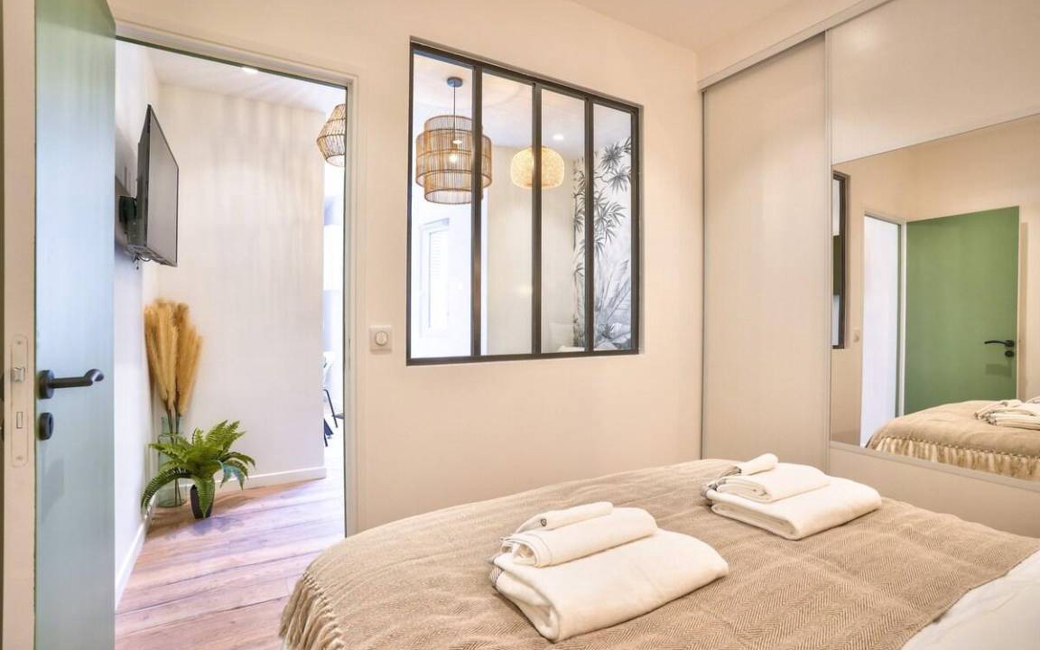 Photo of Bedroom in Grenelle