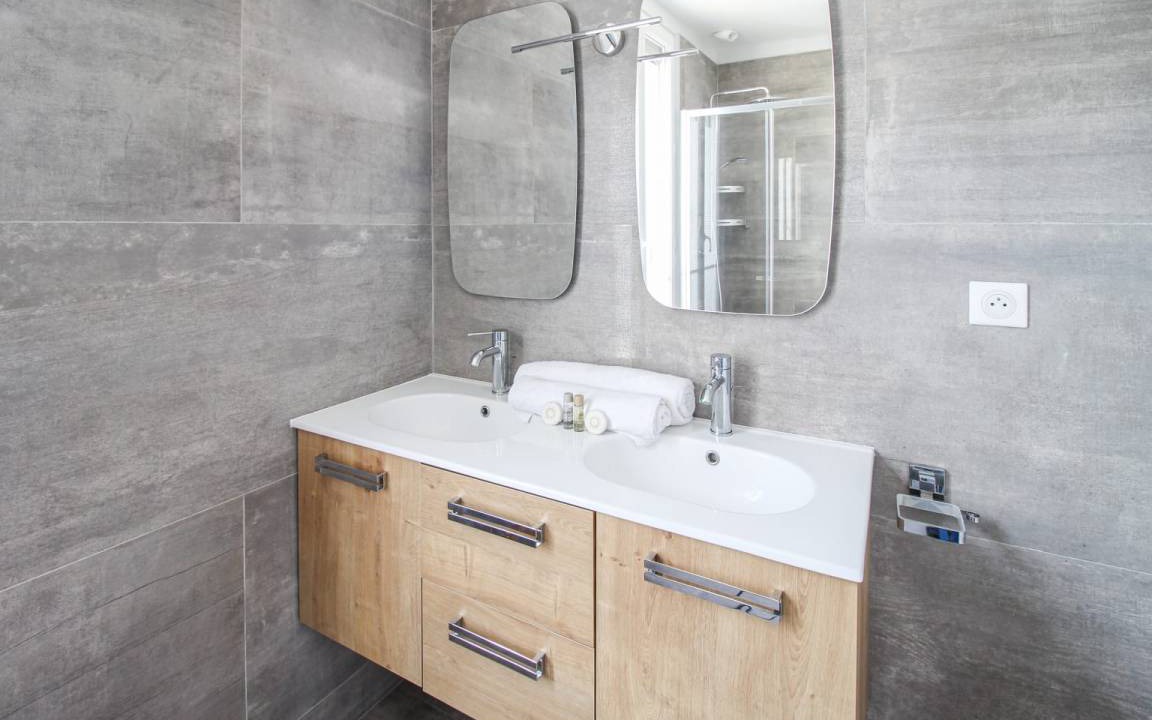 Photo of Bathroom in Issy-les-Moulineaux
