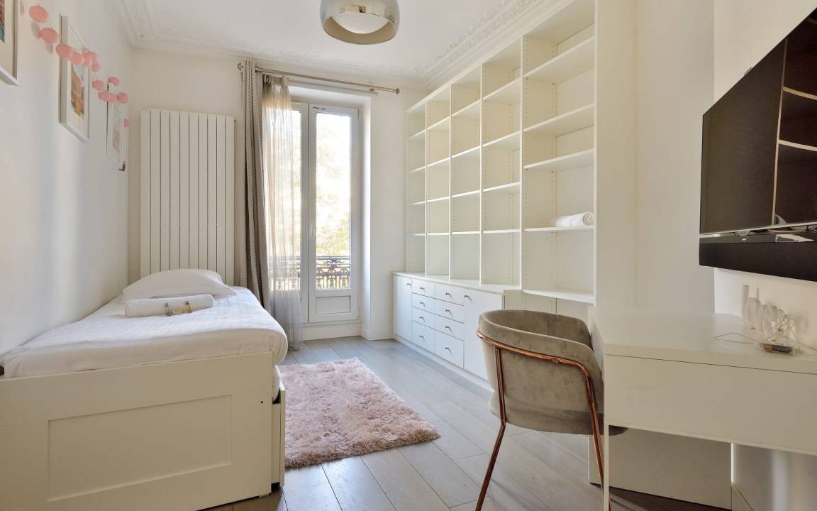 Photo of Bedroom in Chaillot
