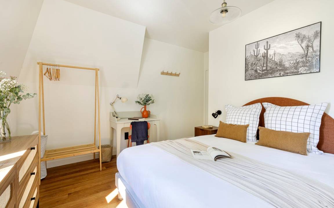 Photo of Bedroom in Asnieres-sur-Seine