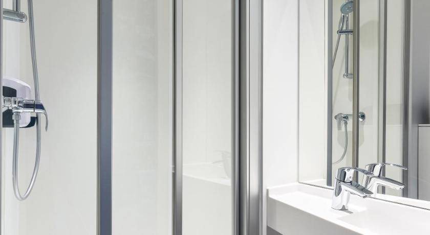 Photo of Bathroom in Roissy-en-France