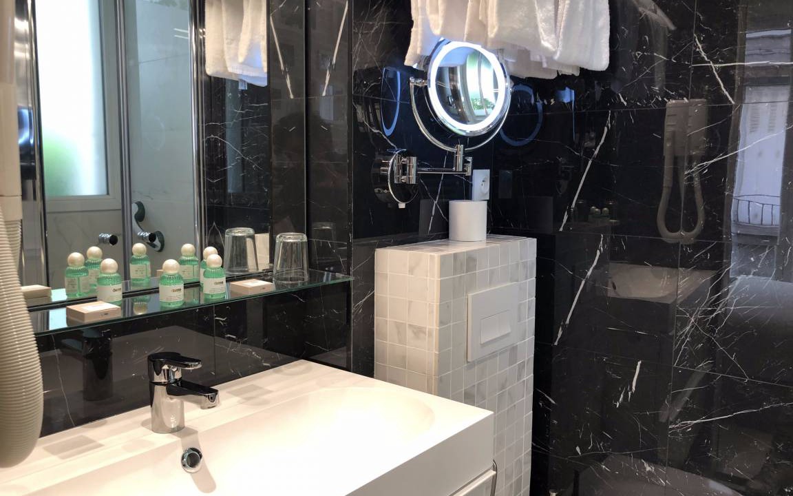 Photo of Bathroom in Bel-Air Nord