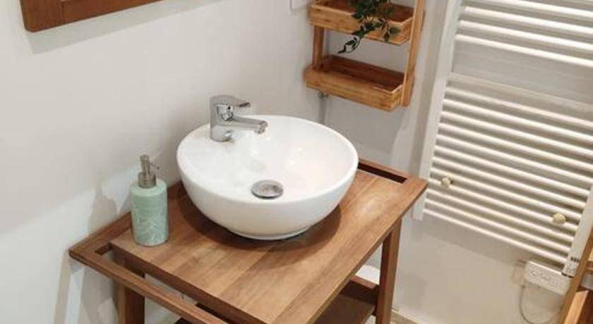 Photo of Bathroom in Le Perreux-sur-Marne