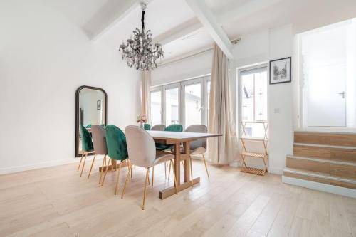 Photo of Livingroom in Asnieres-sur-Seine