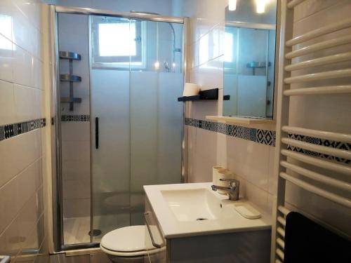 Photo of Bathroom in Neuilly-sur-Marne